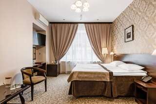 Гостиница М-Отель Санкт-Петербург Улучшенный двухместный номер с 1 кроватью или 2 отдельными кроватями-9