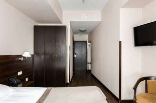 Гостиница М-Отель Санкт-Петербург Стандартный двухместный с одной большой кроватью-4